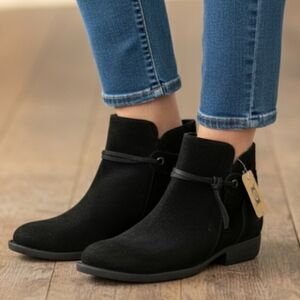 Born NWT Kimmie Womens Leather Suede Boots Ankle Booties Boho Black 6.5